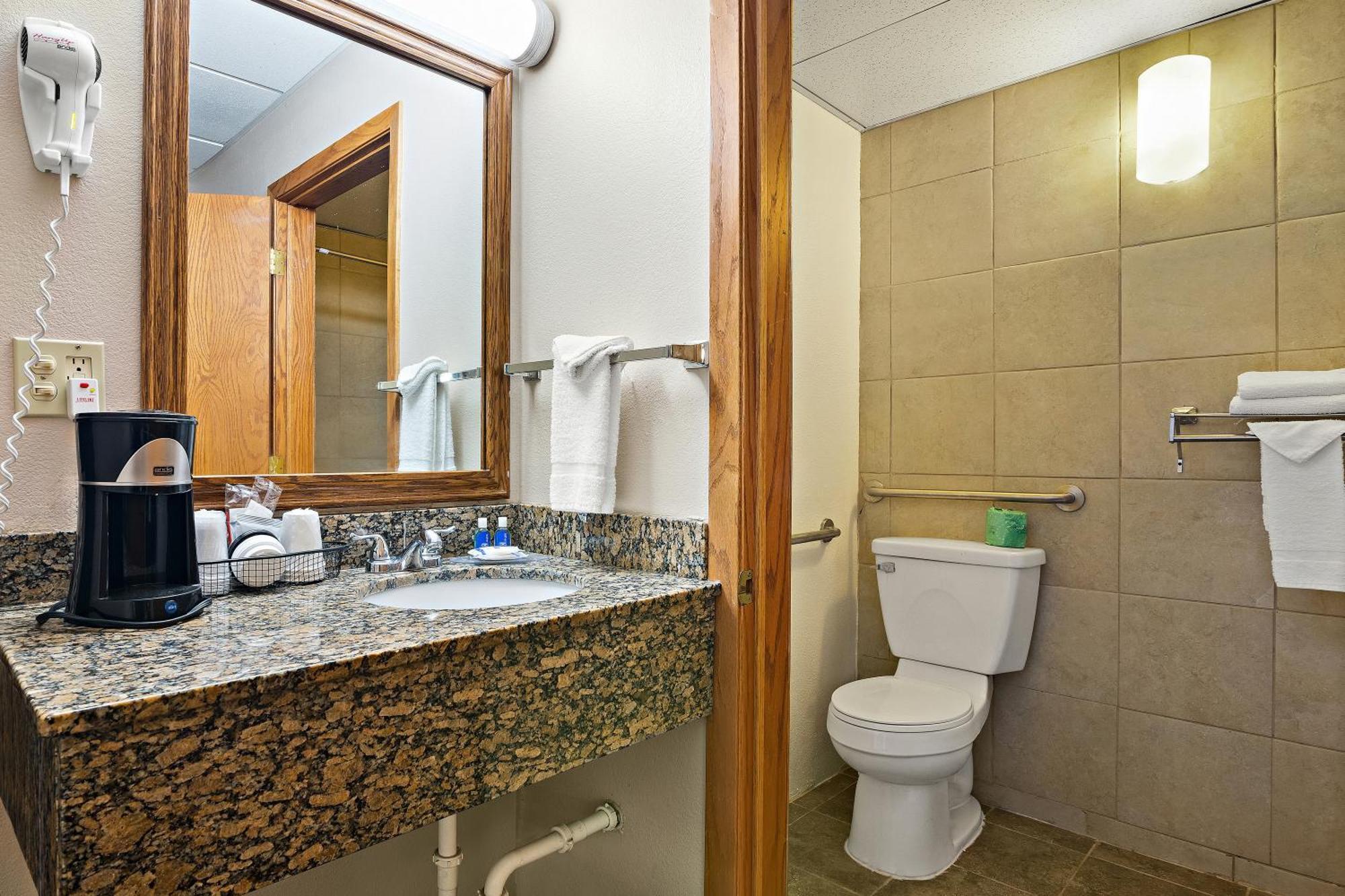 Rodeway Inn McPherson Zimmer foto